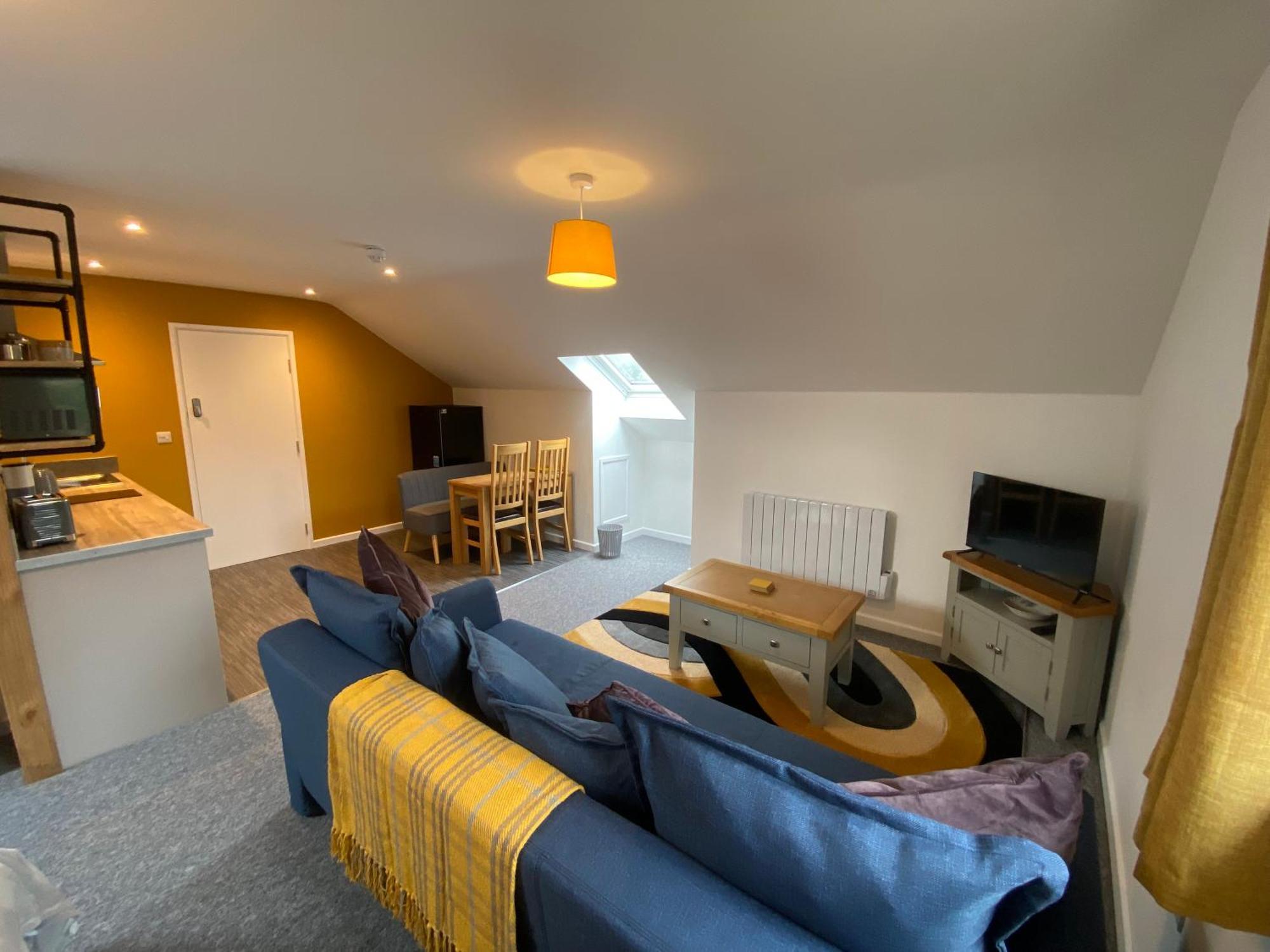 Modern Studio Apartment Set Beneath The Black Mountains A Stones Throw From The Offas Dyke Path Clodock Exterior foto